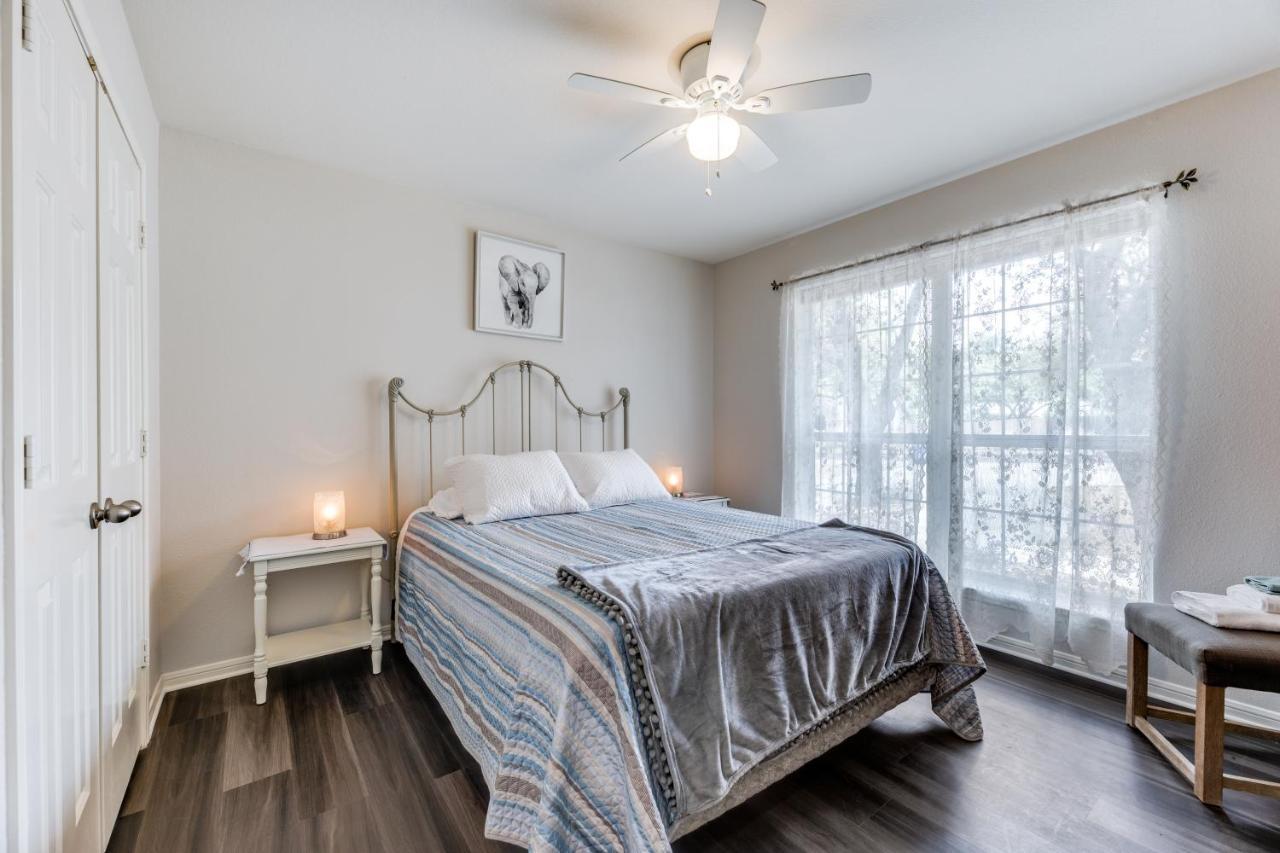 Spacious 5 Bdrm Home Mins To Wineries With Private Pool And Hot Tub! Johnson City Exteriér fotografie